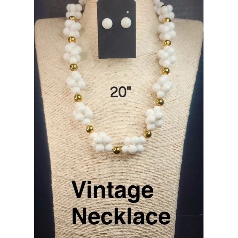 65. Vintage White Milk Glass Bubble Cluster Necklace Set